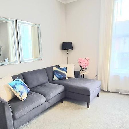 Spacious 3 Bed Flat Near The Sea With Parking Bournemouth Zewnętrze zdjęcie