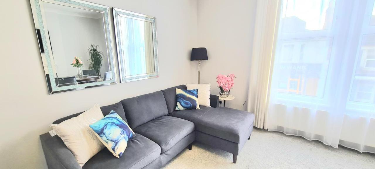 Spacious 3 Bed Flat Near The Sea With Parking Bournemouth Zewnętrze zdjęcie